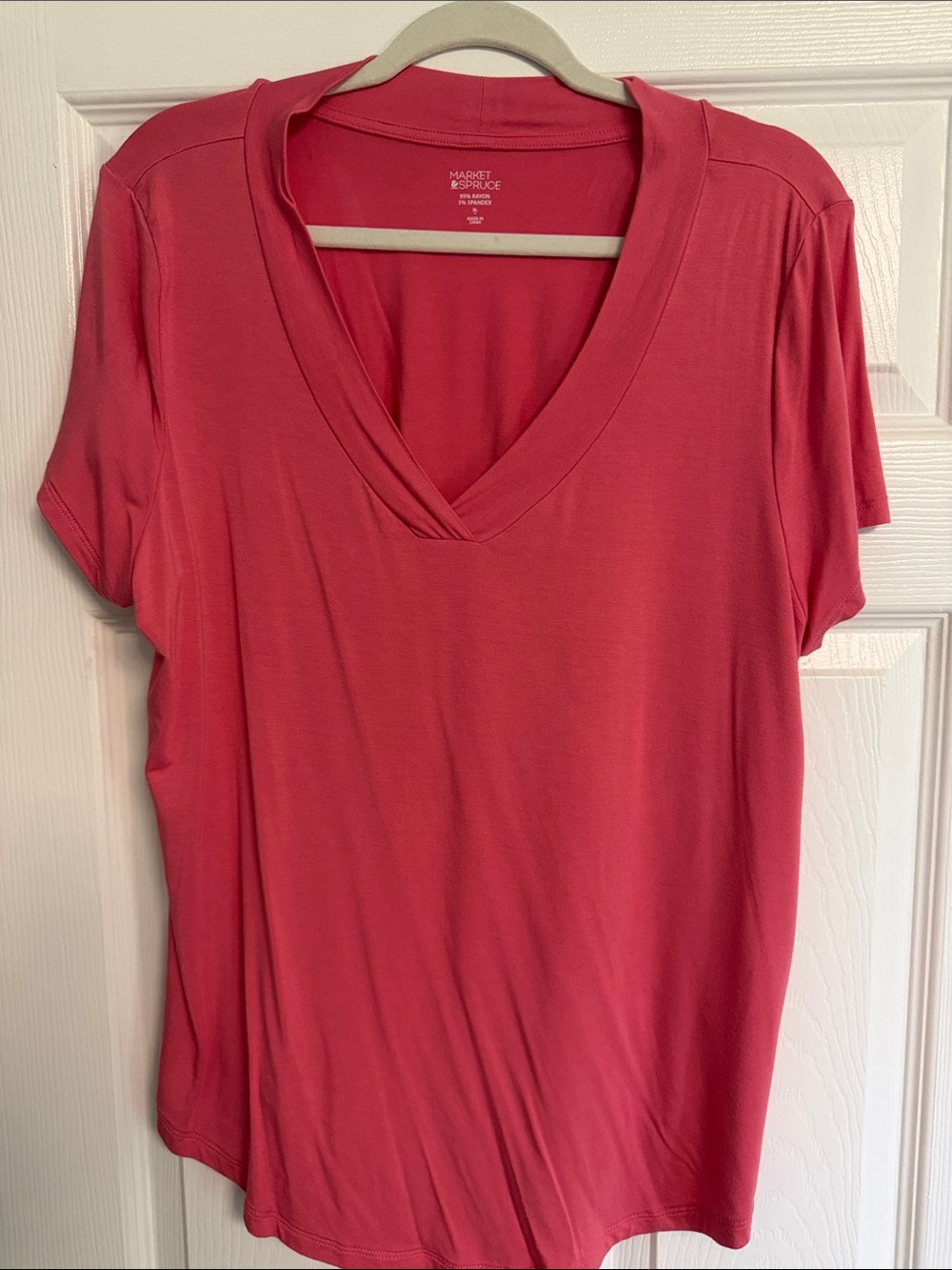 NWOT Market & Spruce Short Sleeve V-Neck Top in Coral